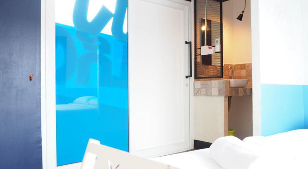 Art-C House Hotel Phuket Exterior foto
